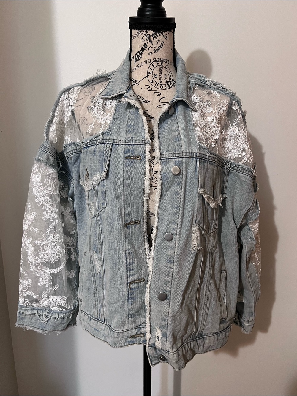 Lace Inset Distressed Denim Jacket Light Wash Floral Mesh Patchwork Oversized XL